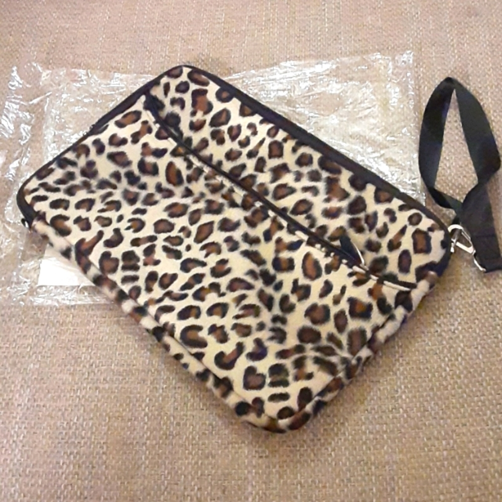 Vangoddy protector sleeve